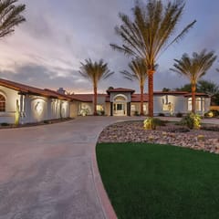 Desert Court Dreams' Pickleball, Mini Golf & More!
