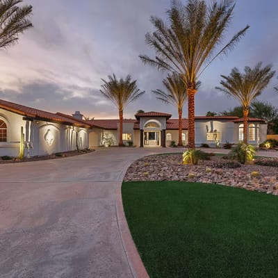 Desert Court Dreams' Pickleball, Mini Golf & More!