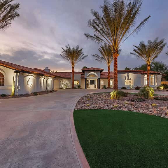 Desert Court Dreams' Pickleball, Mini Golf & More! - Image 1