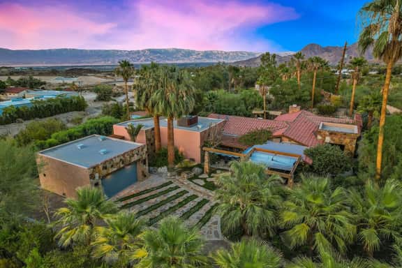 Calistoga Retreat' 6 BR oasis in the hills of Palm Desert