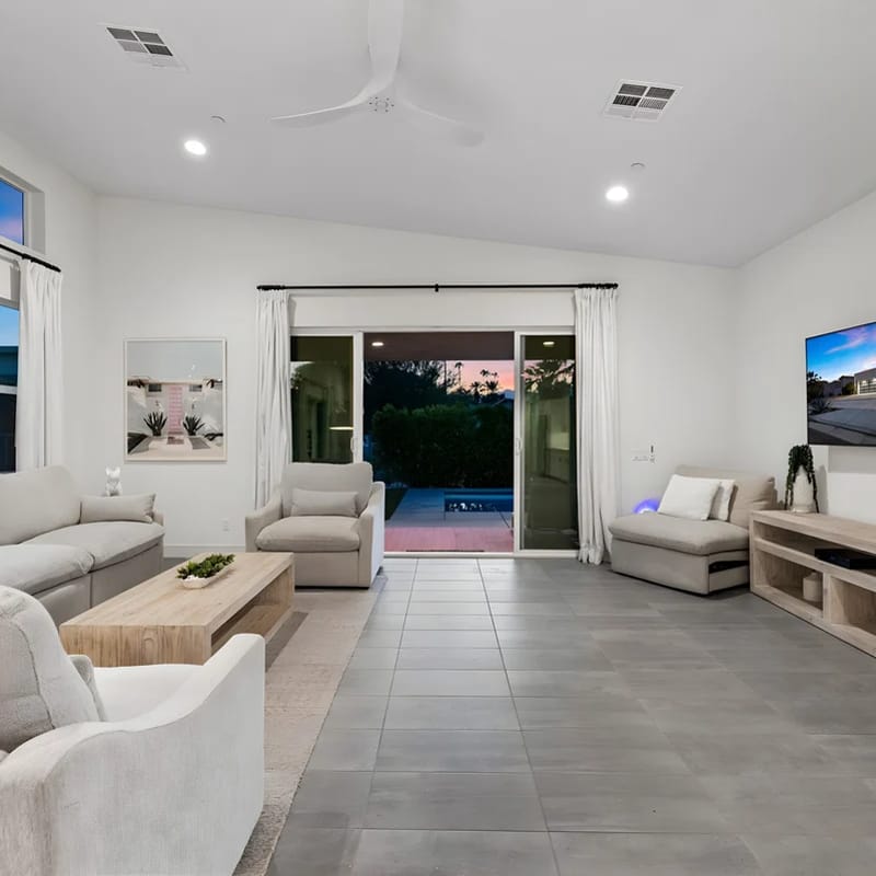 Harlow House' Lounge poolside in Indian Wells